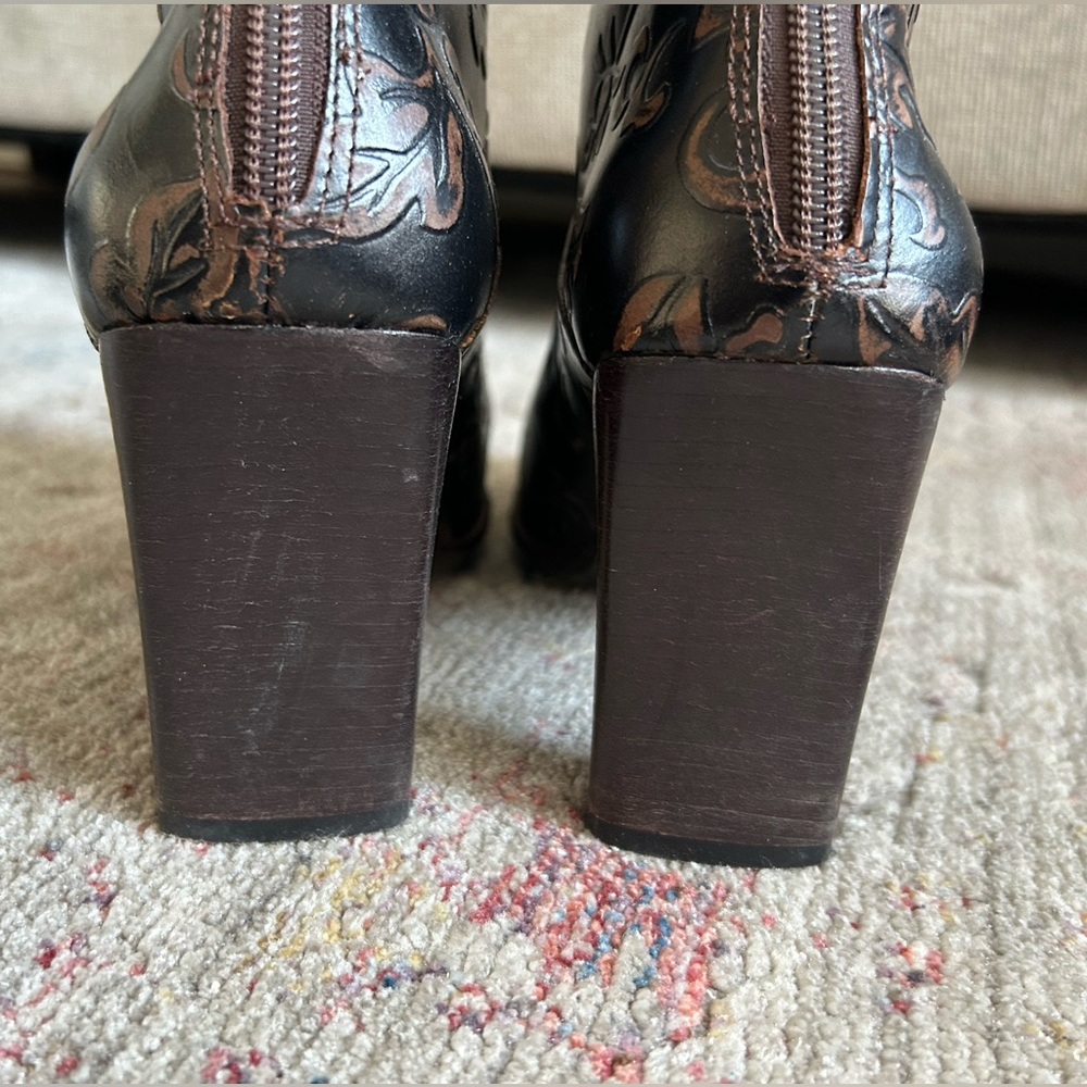 Greenwich Village Floral Boot - Picture 8 of 15